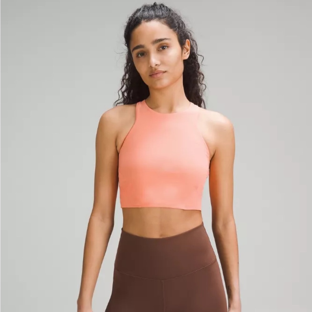 Lululemon Mesh-Back Train Bra *Medium Support, A/B Cup* Size 6 - Peach
